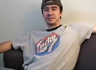 Sucé par une vraie chienne mûre en robe