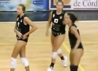 Voyeurisme sur des volleyballeuses