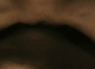 Sa queue en érection la fait totalement vibrer