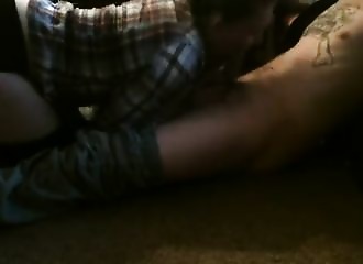 Levrette sans détour pour cette jolie nana cul nu