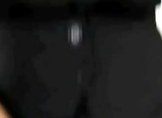 Belle asiatique en lingerie à tirer