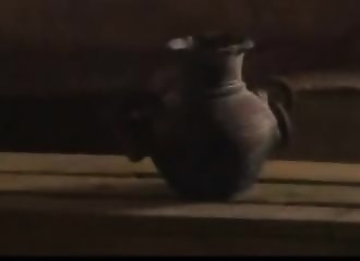 Baise enflammée avec une poupée asiatique